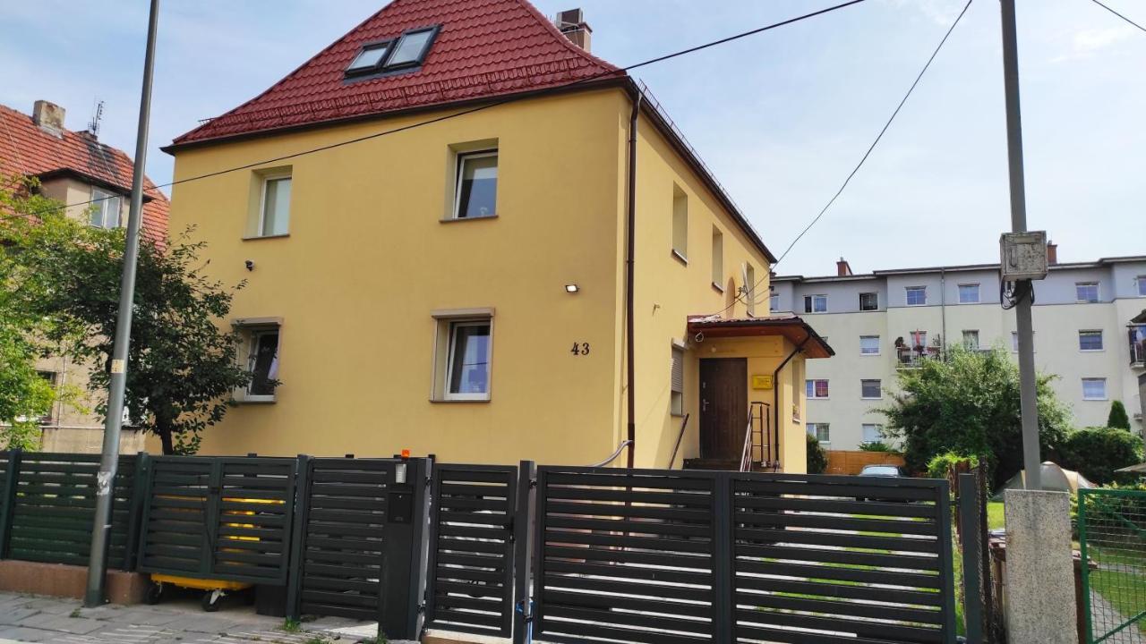 Apartament Przy Wroclawskim Stadionie Exterior photo